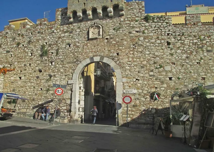 La Rocca Bed & Breakfast Taormina